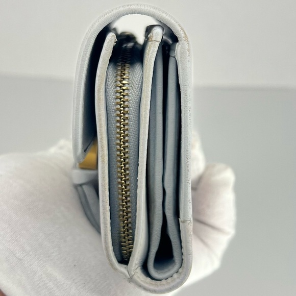 🩶Chloe FULL INCLUSION!! Grey Leather Indy Square Tri Fold Wallet RARE!!🩶 - Picture 9 of 9